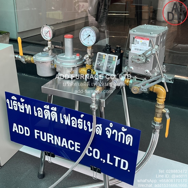 Temperature control cabinet with automatic ignition system and hot air exhaust fan control (6)